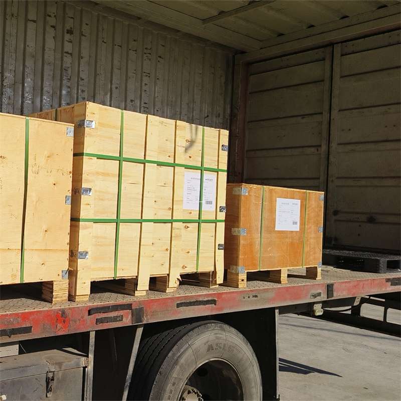 武定县阿拉尔市：物流专线的高效货运之旅